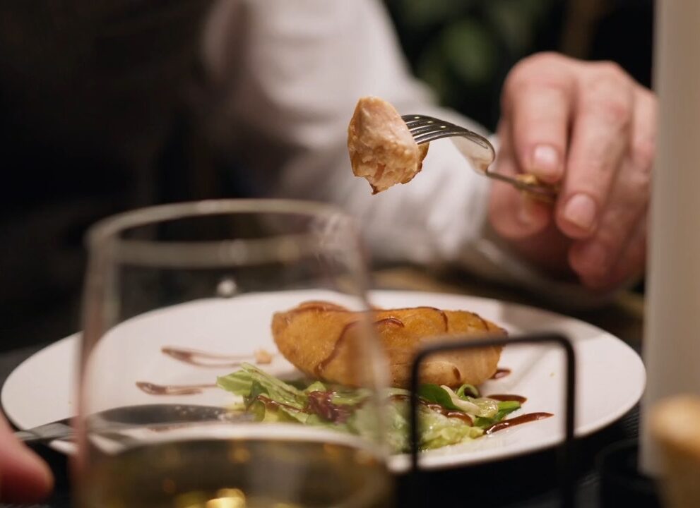 Minimal Dining Story